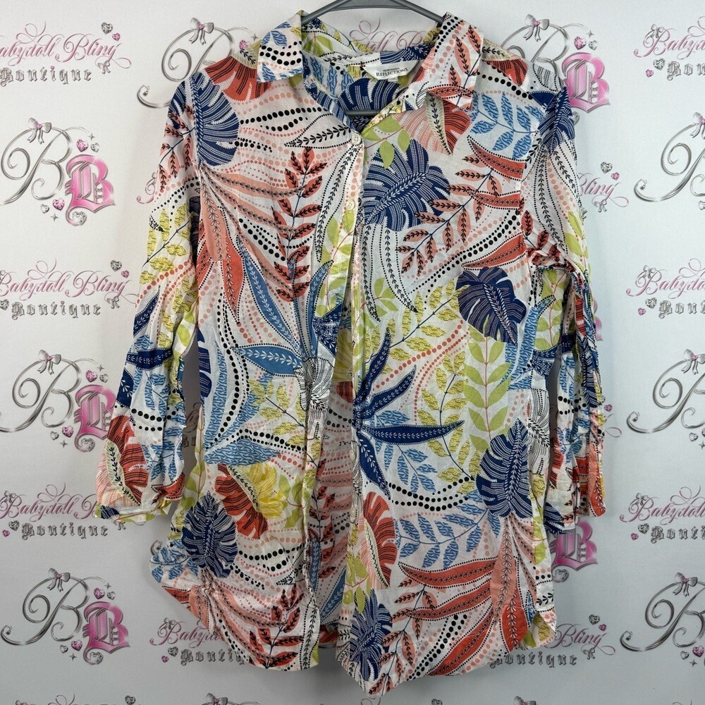 Northern Reflections top short tropical floral Blue and White Leaf Print Shirt